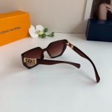 Louis Vuitton Couple Fashion Versatile Square Frame Sunglasses