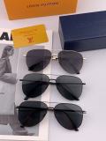 Louis Vuitton Fashion Versatile Casual Pilot Polarized Sunglasses