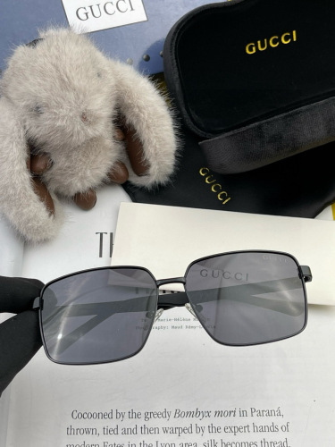 Gucci Couple Fashion Versatile Pilot Polarized Sunglasses Toad Mirror