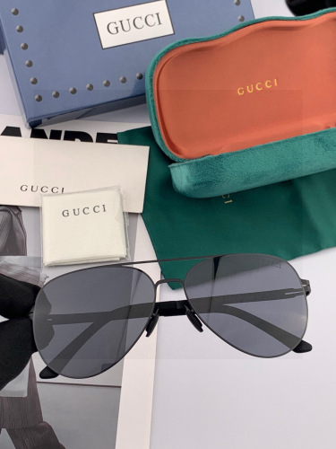 Gucci Couple Fashion Versatile Casual Ultra Light Sunglasses
