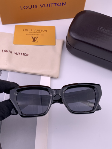 Louis Vuitton Fashion Versatile Ultra Light Square Frame Sunglasses