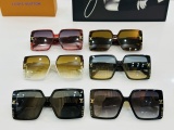 Louis Vuitton Couple Personalized Fashion Versatile Square Frame Sunglasses Size: 67-14-142