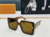 Louis Vuitton Couple Personalized Fashion Versatile Square Frame Sunglasses Size: 67-14-142