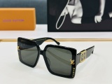 Louis Vuitton Couple Personalized Fashion Versatile Square Frame Sunglasses Size: 67-14-142