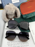 Gucci Women's Fashion Versatile Square Frame Thick Polarized Sunglasses