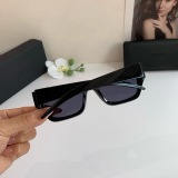 Yves Saint Laurent Fashion Versatile Square Large Frame Sunglasses