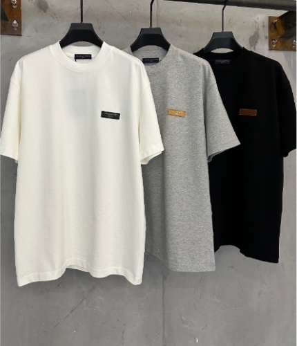 Louis Vuitton 26SS Simple Leather Logo T-shirt Unisex Casual Loose Short Sleeve
