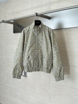 Louis Vuitton 26SS Unisex Fashion Full Print Daisy Stand Up Collar Jacket Casual Coat Louis Vuitton 26SS Unisex Fashion Full Print Daisy Stand Up Collar Jacket Casual Coat