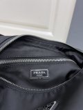 Prada Classic Versatile Nylon Hobo Bag Shoulder Bag Size: 43 x 29.5 x 15 CM