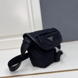 Prada Classic Triangle Logo Mini Shoulder Bag Mailman Bag Size: 16 x 16 x 8 CM