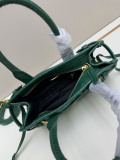 Prada Fashion Crocodile Pattern Handbag Crossbody Bag Size: 24 x 12 x 9 CM
