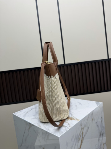 Prada Fashion Embroidery Logo Straw Woven Bag Handbag Shoulder Bag Size: 30 × 24 × 11 CM