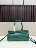 Prada Fashion Crocodile Pattern Handbag Crossbody Bag Size: 32 x 17 x 10 CM