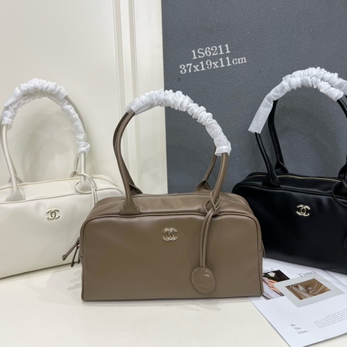 Chanel 26SS Retro Versatile Bowling Bag Shoulder Bag Size: 37 × 19 × 11 CM