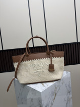 Prada Fashion Embroidery Logo Straw Woven Bag Handbag Shoulder Bag Size: 41 × 20 × 15 CM Prada Fashion Embroidery Logo Straw Woven Bag Handbag Shoulder Bag Size: 41 × 20 × 15 CM