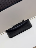 Prada Fashion Mesh Handbag Underarm Bag Size: 24 × 16 × 7 CM