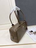 Chanel 26SS Retro Versatile Bowling Bag Shoulder Bag Size: 37 × 19 × 11 CM