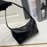 Chanel Classic CC Versatile Mini Shoulder Bag Size: 18 x 13 x 7 CM