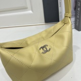 Chanel Classic CC Versatile Mini Shoulder Bag Size: 18 x 13 x 7 CM