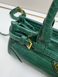 Prada Fashion Crocodile Pattern Handbag Crossbody Bag Size: 24 x 12 x 9 CM