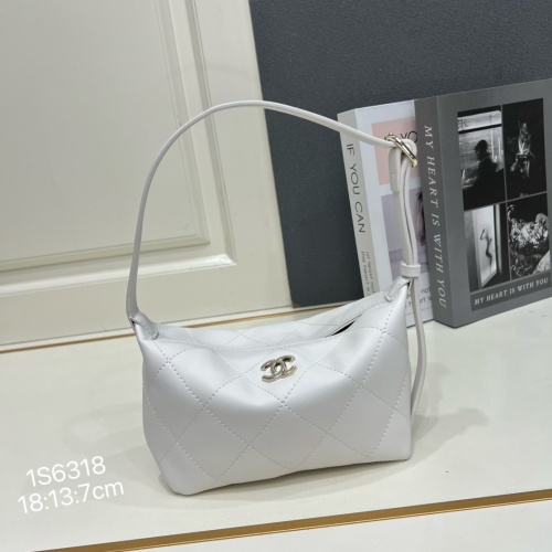 Chanel Classic CC Versatile Mini Shoulder Bag Size: 18 x 13 x 7 CM