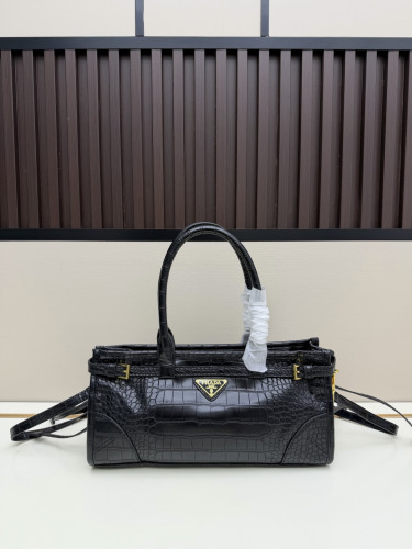 Prada Fashion Crocodile Pattern Handbag Crossbody Bag Size: 32 x 17 x 10 CM