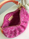 Louis Vuitton Pochette Valley Handbag Underarm Bag Size: 21 x 15 x 7 CM