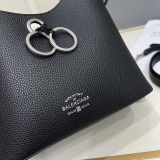 Balenciaga Classic Versatile Leather Bucket Bag Crossbody Bag Size: 25 x 18 x 13 CM