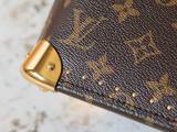 Louis Vuitton Classic Alma Trunk Shell Bag Crossbody Bag Size: 22 x 19 x 11 CM