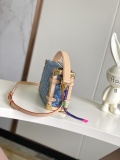 Louis Vuitton Fashion Side Trunk Denim Denim Handbag Crossbody Bag Size: 23.5 x 16 x 8.5 CM