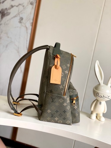 Louis Vuitton Discovery Fashion Versatile Backpack Size: 29 x 38 x 20 CM