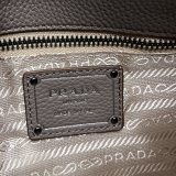 Prada Classic Versatile Underarm Shoulder Bag Size: 28 x 16 x 8 CM