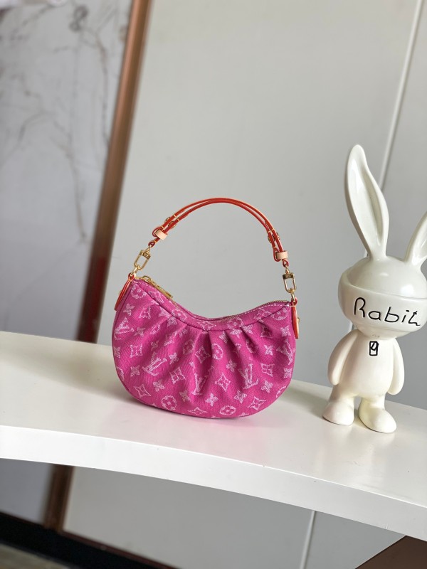 Louis Vuitton Pochette Valley Handbag Underarm Bag Size: 21 x 15 x 7 CM