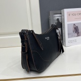 Prada Classic Versatile Underarm Shoulder Bag Size: 28 x 16 x 8 CM