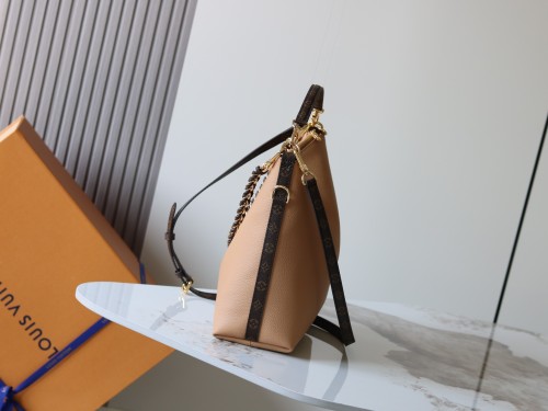 Louis Vuitton Fashion Multipass Handbag Tote Bag Size: 26 x 10 x 30 CM