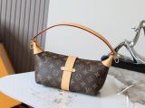 Louis Vuitton Fashion Pochette Mia Handbag Underarm Bag Size: 14.5 x 8 x 22 CM