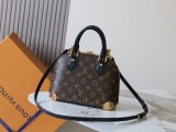 Louis Vuitton Classic Alma Trunk Shell Bag Crossbody Bag Size: 22 x 19 x 11 CM
