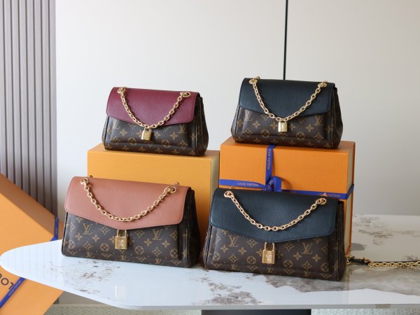 Louis Vuitton Saint Germain BB Handbag Chain Shoulder Bag Size: 30.5 x 21 x 12.5 CM
