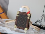 Louis Vuitton Fashion Camera Box Crossbody Bag Size: 16 x 13 x 7.5 CM