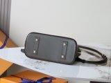 Louis Vuitton Alma Shell Bag Diagonal Span Bag Size: 23.5 x 17.5 x 11.5 CM