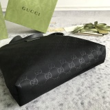 Gucci Classic Retro Postman Bag Crossbody Bag Size: 28 x 30 x 2 CM