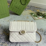 Gucci Fashion Checkered Chain Crossbody Bag Size: 25 x 19.5 x 8CM