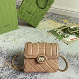 Gucci Fashion Plaid Seam Flip Chain Crossbody Bag Size: 18 x 14.5 x 8 CM