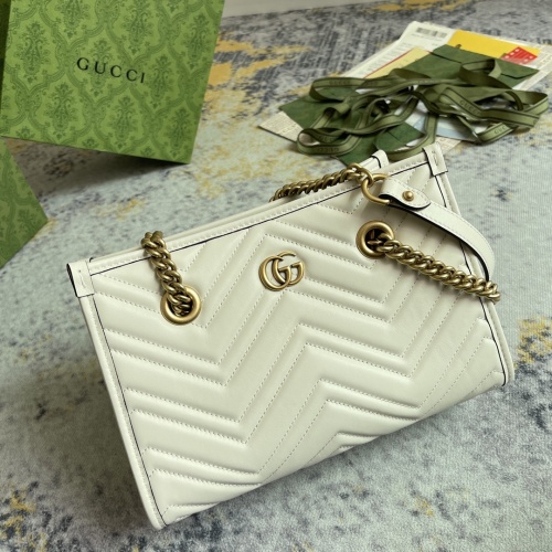 Gucci Fashion GG Chain Tote Bag Crossbody Bag Size: 26.5 x 18.5 x 12.5 CM
