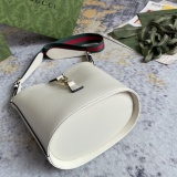 Gucci Classic Horseclip Bucket Bag Shoulder Bag Size: 20.5 x 18.5 x 12.5 CM