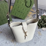 Gucci Classic Horseclip Bucket Bag Shoulder Bag Size: 20.5 x 18.5 x 12.5 CM