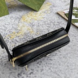 Gucci Classic GG Canvas Mini Shoulder Bag Size: 17.5 x 12 x 5.5 CM