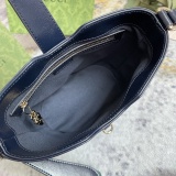 Gucci Classic Horseclip Bucket Bag Shoulder Bag Size: 20.5 x 18.5 x 12.5 CM