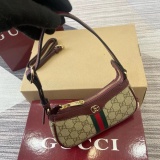 Gucci Classic Mini Underarm Bag Crossbody Bag Size: 19.5 x 11 x 3.5 CM