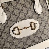 Gucci Classic Retro Horseneck Buckle Shell Bag Crossbody Bag Size: 25 x 24 x 9 CM